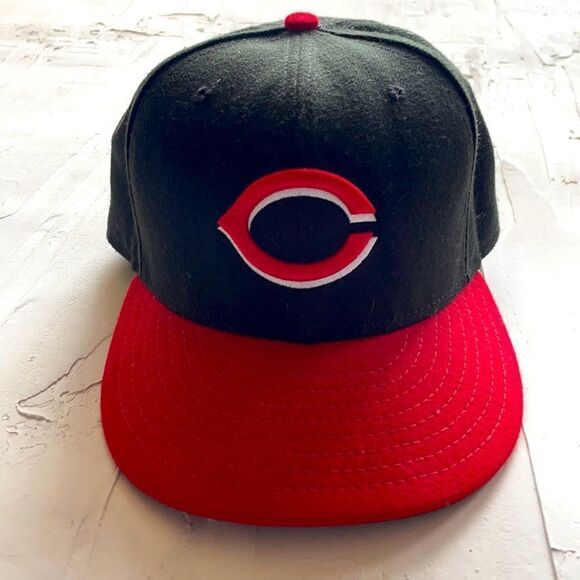 Men's Cincinnati Reds Baseball Hat New Era On Field Size 7 1/4 - Picture 1 of 4